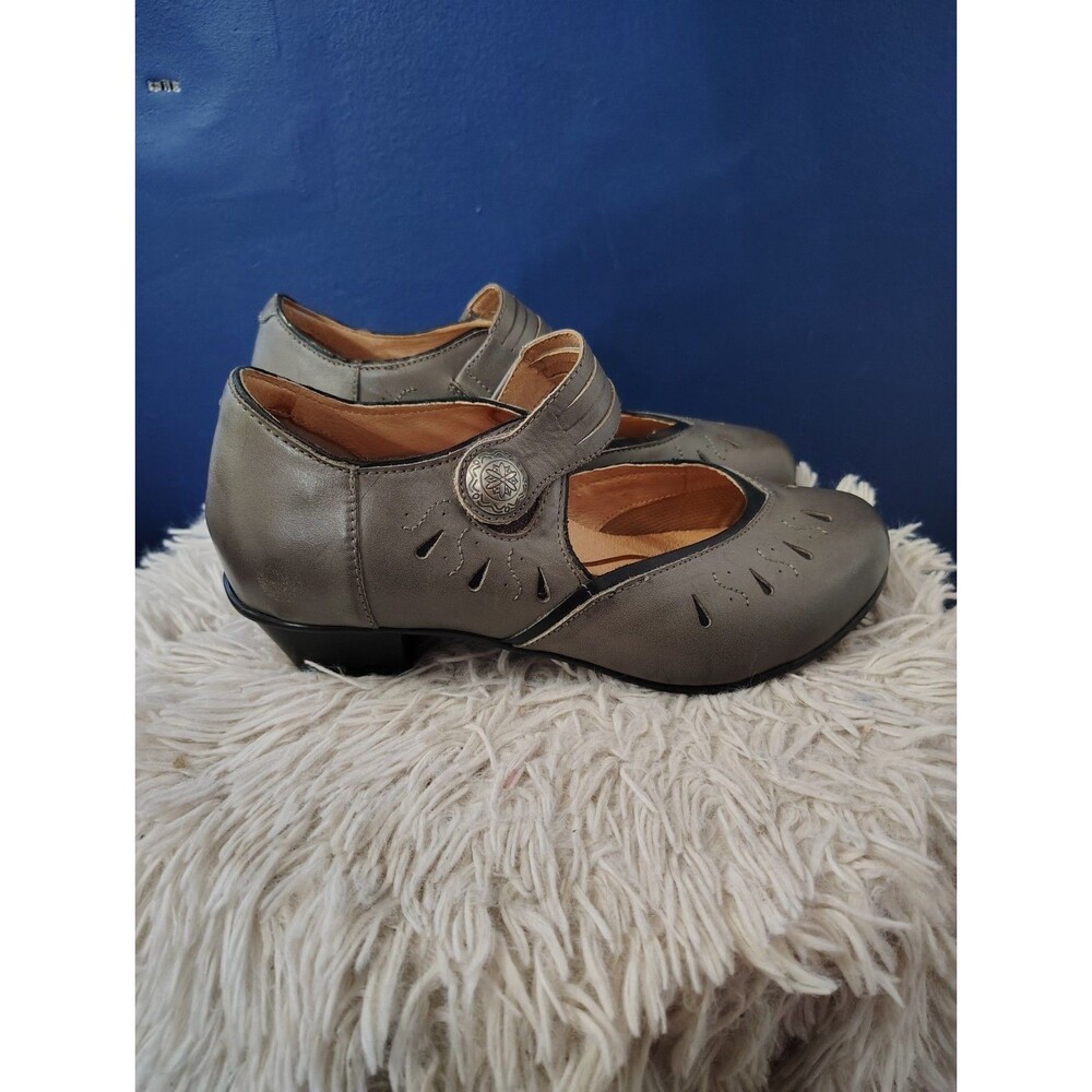 AETREX Women's Gray Strap Leather Wedge Sandal - US Size 8